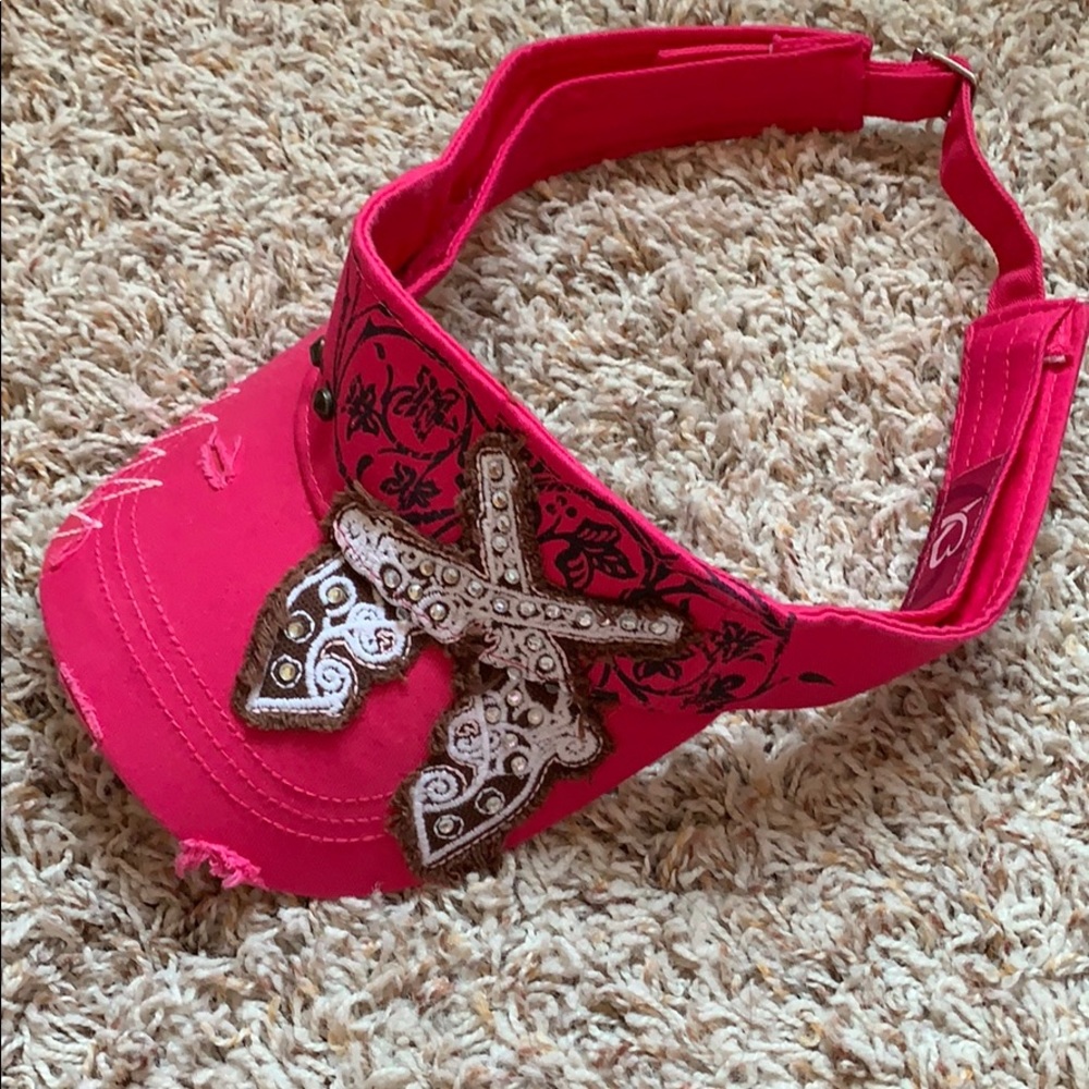 Visor with guns